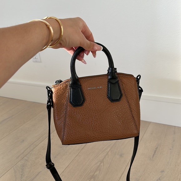 NWT Michael Kors XS satchel - Picture 5 of 9